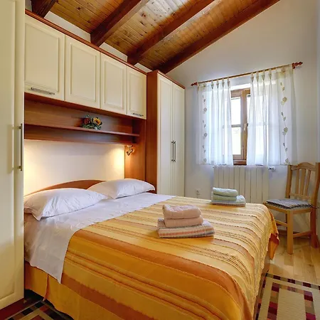 In Cehici With Private Pool & Terrace * Matulini